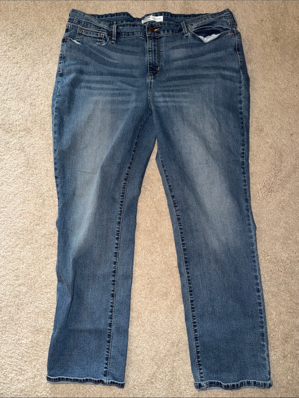 Women’s Levi’s Mid-Rise Straight Leg Jeans in Medium Blue Size 20M - W35 L32